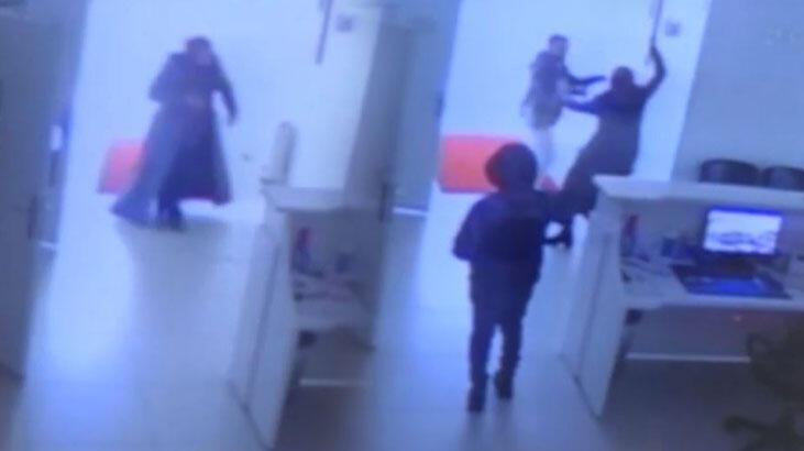  Doktoru bıçakla yaralayan kadın, Ruh Sağlığı Hastanesi'ne sevk edildi