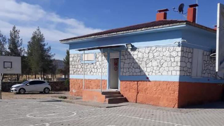 15 öğrenciye cinsel tacizle suçlanan öğretmen açığa alındı!