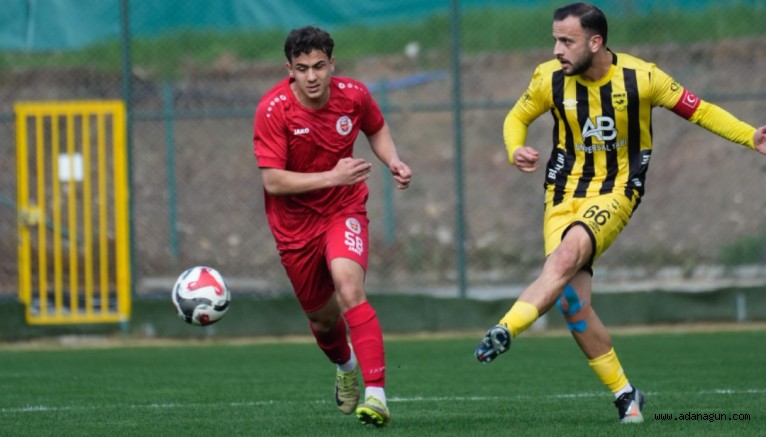 Adana 01 FK Karaman karşılaşması golsüz tamamlandı 