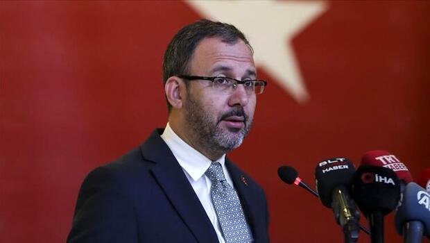 Bakan Kasapoğlu, Yeni Adana Stadı'nın koltuk renklerini açıkladı
