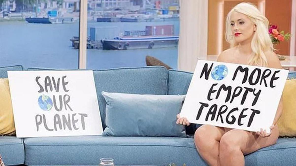 Çıplak şekilde eylem yapmasıyla tanınan ünlü aktivist Laura Amherst, ahlaksız teklifi ifşa etti