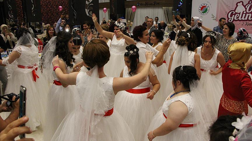 Düğünler nasıl yapılacak? Halay, oyun ve dans etmek yasak