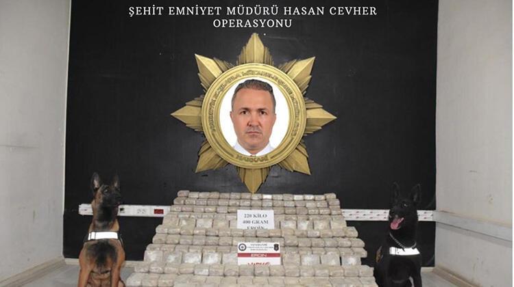 Hakkari'de 220 kilo eroin ele geçirildi