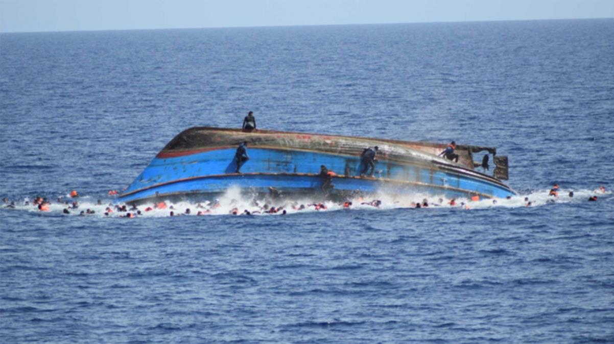İspanya'ya ulaşmaya çalışan göçmenlerin teknesi battı! 44 kişi hayatını kaybetti