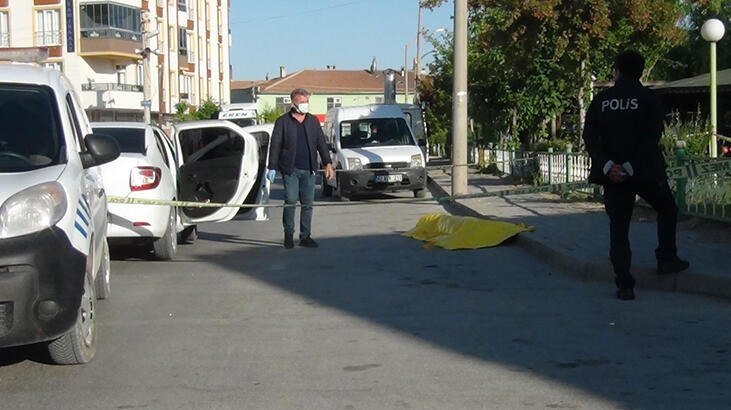 Konya'da yol kenarında bir erkek cesedi bulundu