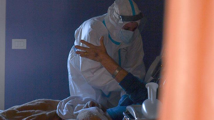 Kovid-19 hastalarının mecburi refakatçilerine özel hastanelere ücret ödemeyin uyarısı