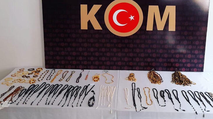 Operasyonla ele geçirildi! Nesli tükenmekte olan hayvanlardan yapmışlar