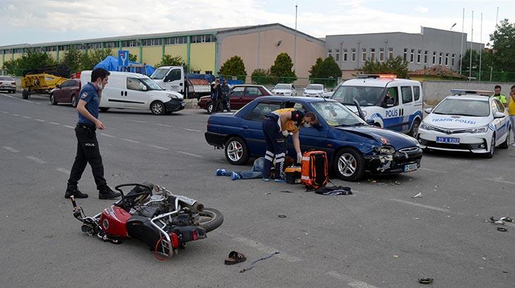 Otomobil ile motosiklet kafa kafaya çarpıştı: 1 ölü, 1 yaralı