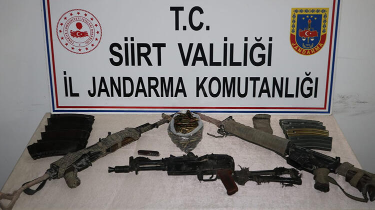 Siirt'te etkisiz hale getirilen 3 teröristin silah ve mühimmatı ele geçirildi