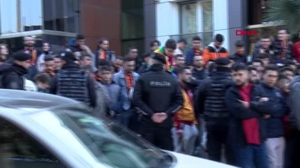 SPOR Galatasaray derbi için yola çıktı