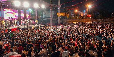 19 Mayıs gecesi meşaleli yürüyüş ve konser