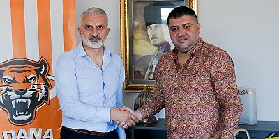 Adana 01 FK'da ayrılık
