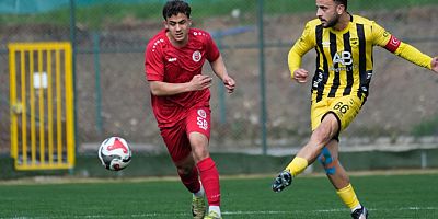 Adana 01 FK Karaman karşılaşması golsüz tamamlandı 