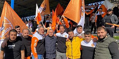 Adana 01 FK taraftar desteği ile başarıya ulaşacak