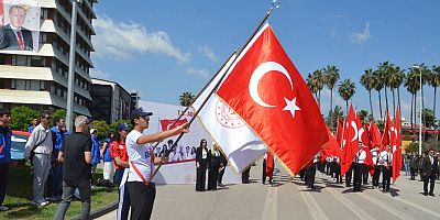 Adana'da 19 Mayıs törenle kutlandı