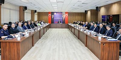 Adana’da Genişletilmiş Güvenlik ve Asayiş Toplantısı düzenlendi