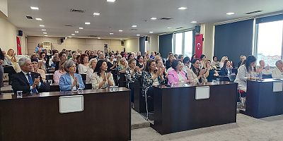 ADANA’DA KADINLAR SAHADA, STRATEJİ MASADA!