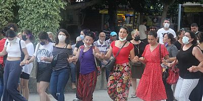 Adana'da kadınlardan İstanbul Sözleşmesi eylemi