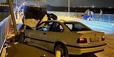 Adana'da köprü üzerinde balık tutan kişiye araba çarptı