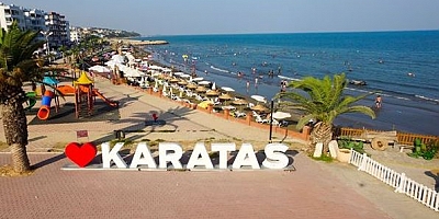 Adana'da sıcak hava, sahile akın ettirdi