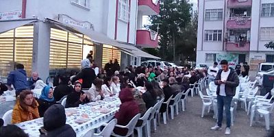 Adana Devecileri İftar Yemeği Düzenledi