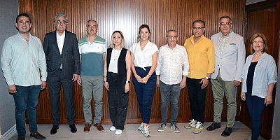 ADANA DİŞ HEKİMLERİ ODASI YENİ YÖNETİMİ GÖREV DAĞILIMI YAPTI