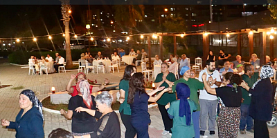 ADANA HUZUREVİNDE DÜNYA YAŞLILAR GÜNÜ COŞKUYLA KUTLANDI
