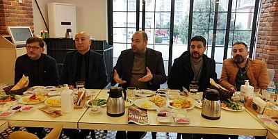 AK Parti Adana İl Yönetim Kurulu Üyesi Dinç