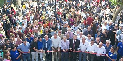 BAŞKAN AKAY YENİBEY’İN ÇOCUKLARININ DA YÜZÜNÜ GÜLDÜRDÜ