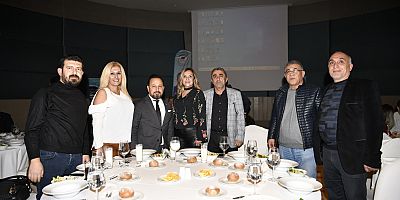 BAŞKAN ULUDAĞ ADANA MEDYASI İLE YEMEKTE BULUŞTU