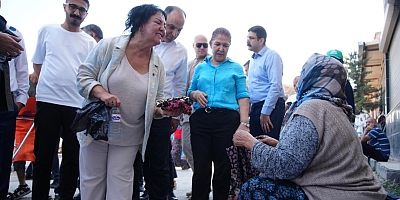 BAŞKAN VEKİLİ AKKAN’DAN DENİZLİ SEMT PAZARI’NA ZİYARET