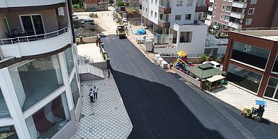 Büyükşehir Belediyesi Adana merkez ve ilçe ile köylerde asfalt çalışmalarını sürdürüyor