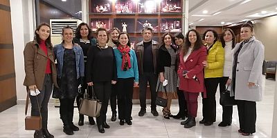 Ç.E.P’li öğretmenler Adana Devlet Tiyatrosu’nda