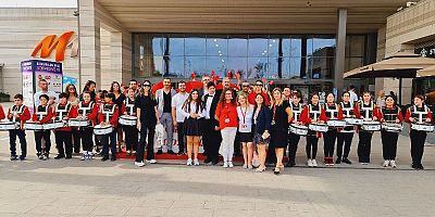 Cumhuriyet çocuklarının 100 yıllık 29 Ekim coşkusu