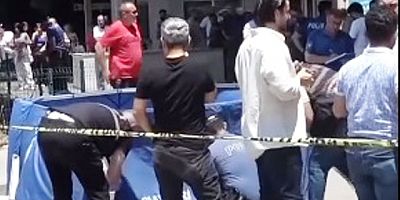 Eşini öldürdü; polisle çatışıp kaçtı