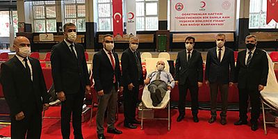 Öğretmenlerden kan bağışı