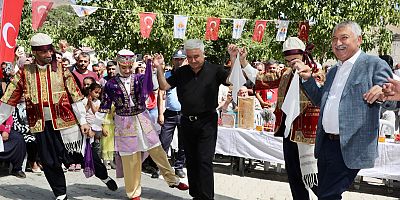 Pozantı’da gündüz bakımevinin açılışı halaylarla gerçekleştirildi