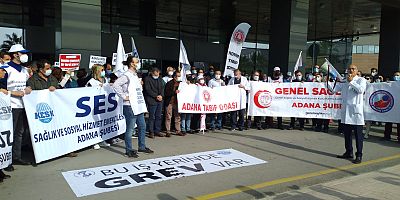 SAĞLIK ÇALIŞANLARI İŞ BIRAKARAK GREV YAPTI