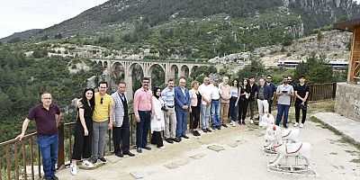 SARIÇAM BELEDİYESİ KÜLTÜR SANAT MUHABİRLERİNE SARIÇAM VE ADANA’YI TANITTI