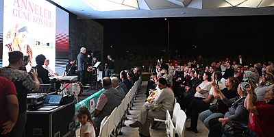 SARIÇAM’DA “TÜRKÜLERLE ANNELERİMİZE VEFA GECESİ”