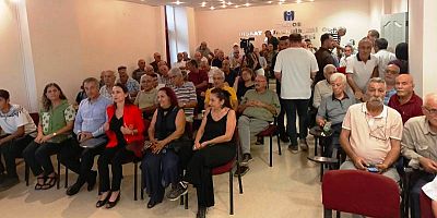  Tülay Hatimoğulları, Adana'da emeklilerle bir araya geldi