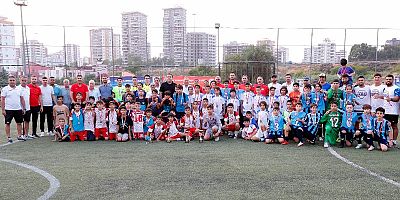 U-12 futbolda şampiyon Adana Demirspor