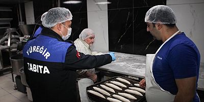 YÜREĞİR BELEDİYESİ ZABITA EKİPLERİNDEN FIRINLARA RAMAZAN DENETİMİ