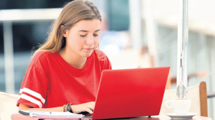 Üniversitelerde derslerin yüzde 40’ı, online verilebilecek