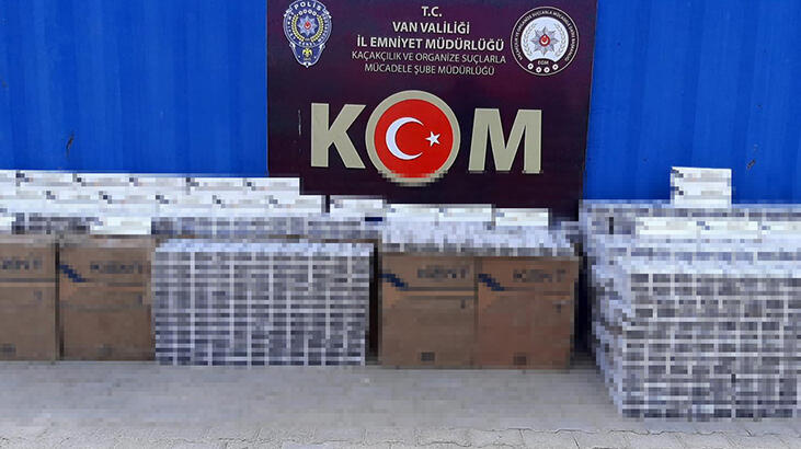 Van'da 4 eve baskın! 15 bin paket kaçak sigara ele geçirildi